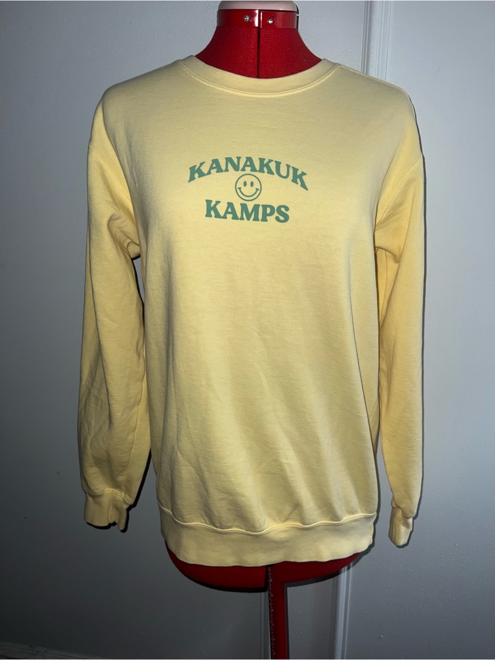 CC Smile Sweatshirt Butter Comfort Colors Pale Yellow Crewneck small
